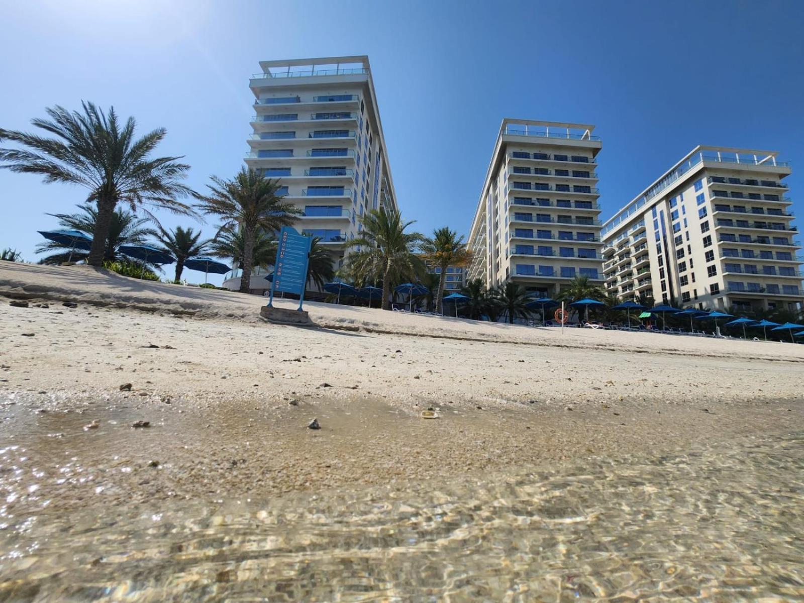 Marjan Island Beautiful Apartment Sea Side View Beach Luxury Rooms Ras Al Khaimah Uae المظهر الخارجي الصورة